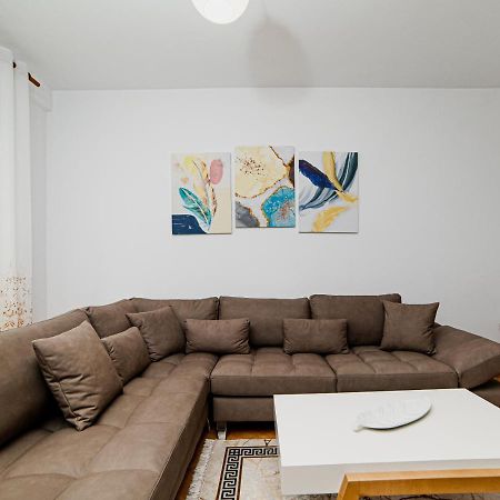 Ajla Apartment Durrës Esterno foto