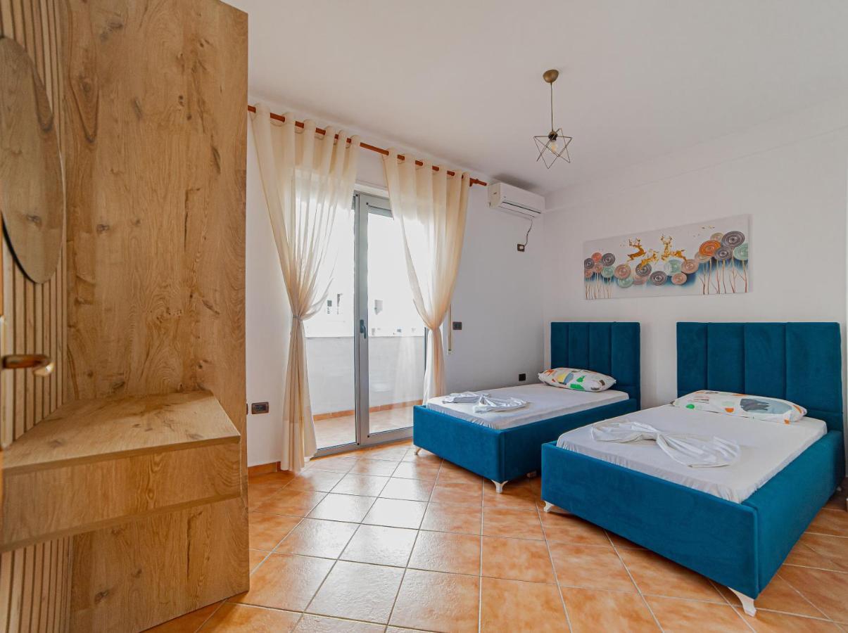Ajla Apartment Durrës Esterno foto
