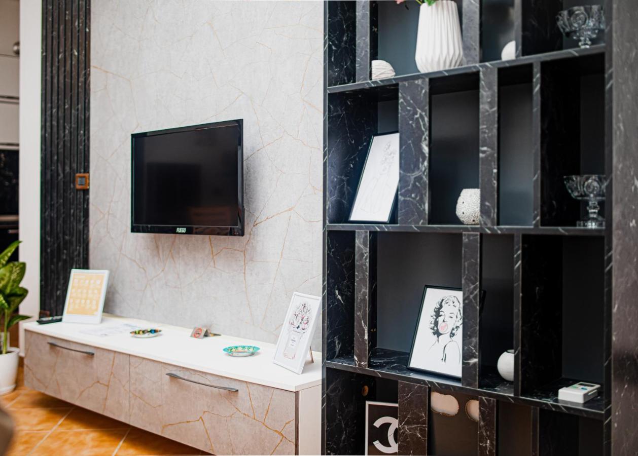 Ajla Apartment Durrës Esterno foto