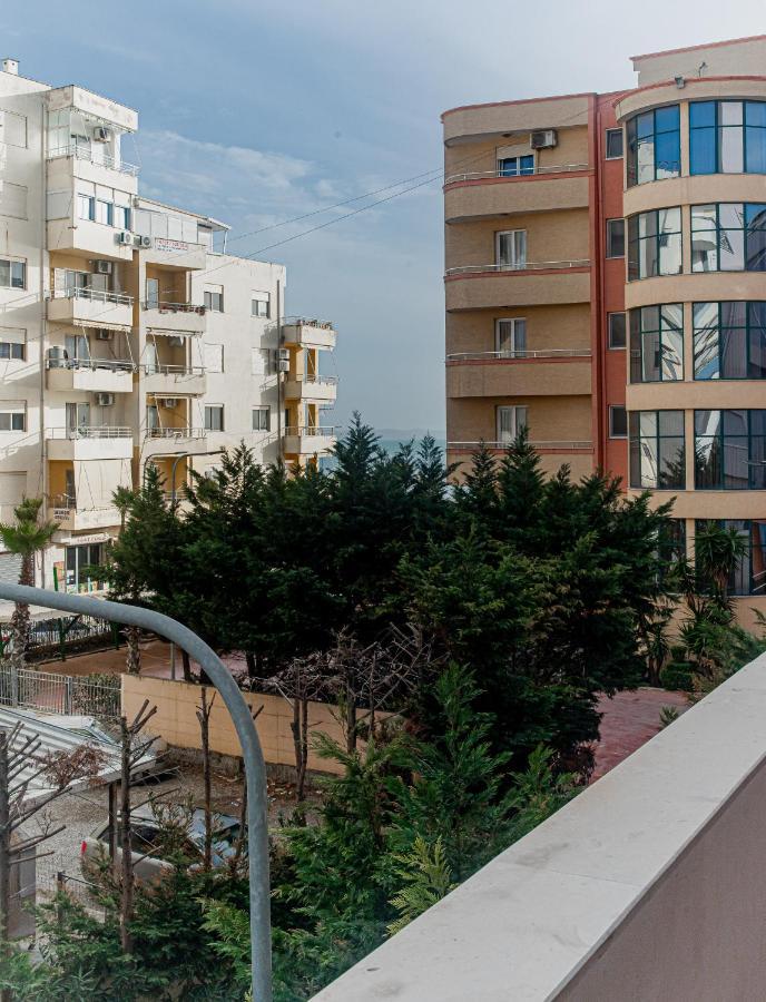 Ajla Apartment Durrës Esterno foto